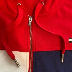 3x women Tommy Hilfigire hooded sweatshirt. Red, blue&white. Brand new. Perfect.